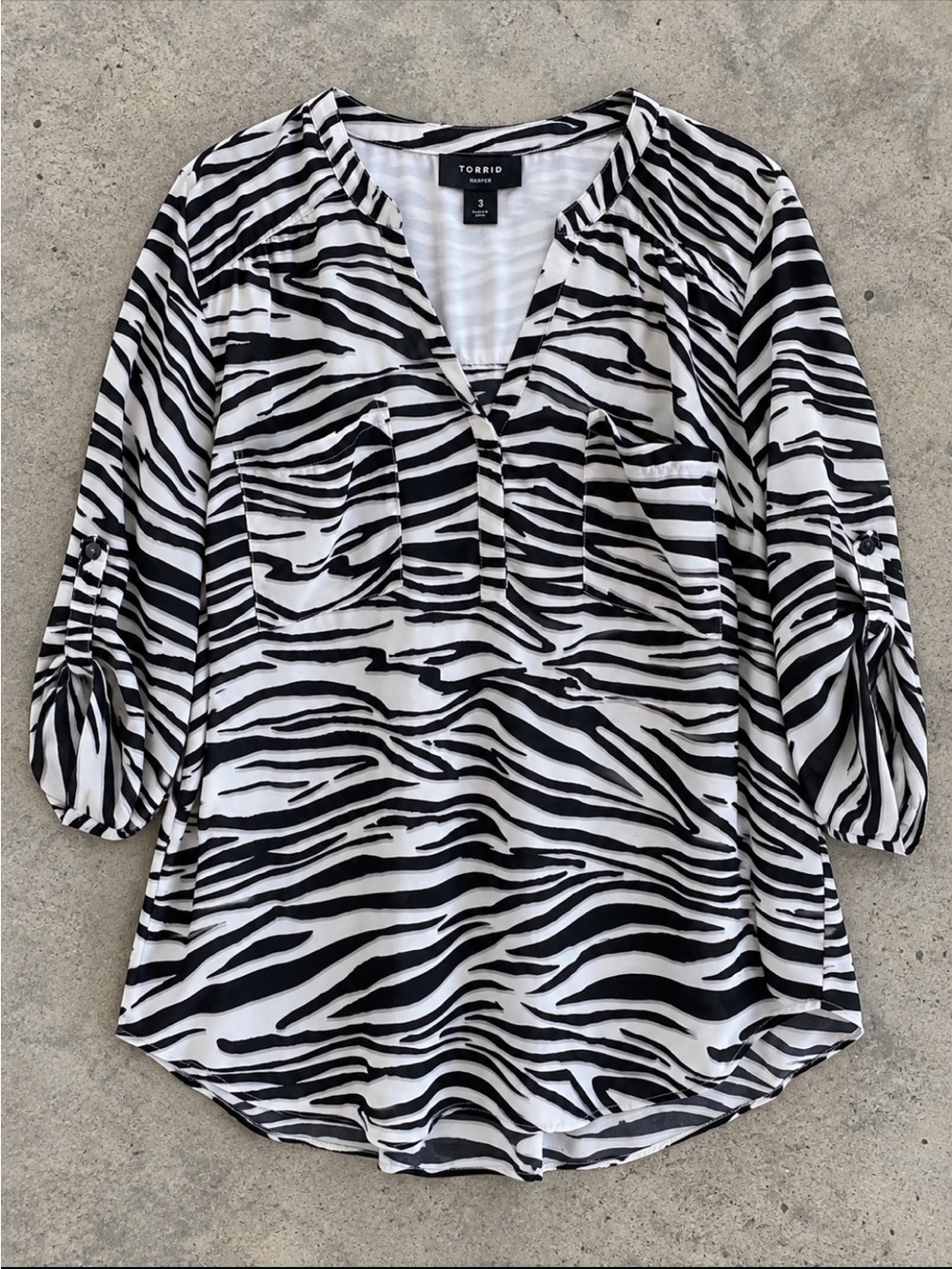 Torrid Harper Zebra Print Blouse Size 3 Black White 3/4 Sleeve Pocket Top Office